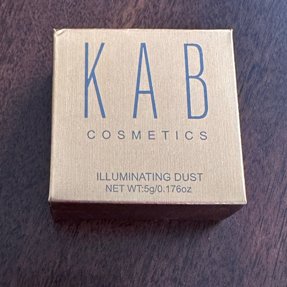 NIB ~ KAB Cosmetics Illuminating Dust in Golden Hour Highlighter Eyeshadow 5g
